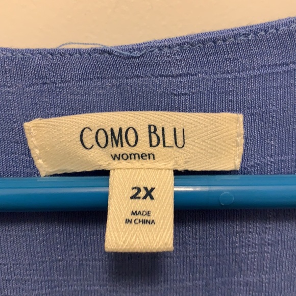 Women’s Top - Picture 2 of 3